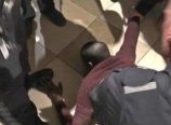 Muçulmano invade igreja alemã na Páscoa e fere 24 pessoas
