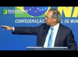 Discurso aplaudido de Paulo Guedes para prefeitos em Brasília